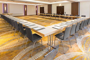 Courtyard by Marriott Düsseldorf Hafen: Sala de conferencia