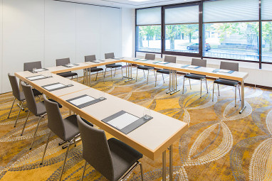 Courtyard by Marriott Düsseldorf Hafen: Sala de conferencia