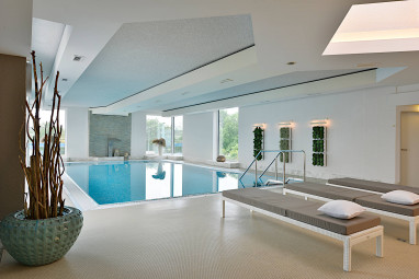 Best Western Premier Parkhotel Kronsberg: Piscine