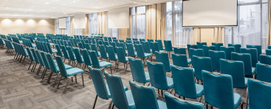 NH Berlin Alexanderplatz: Salle de réunion