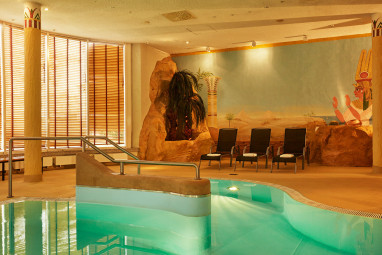 ACHAT Hotel Magdeburg: Piscina