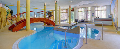 ACHAT Hotel Magdeburg: Piscina