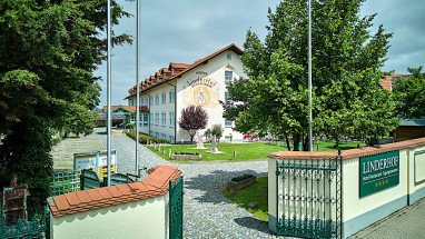 Hotel & Restaurant LinderHof: Vista exterior