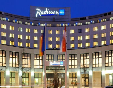 Radisson Blu Hotel Cottbus: Exterior View