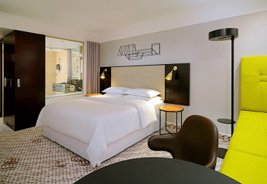 Four Points by Sheraton Munich Arabellapark: Room