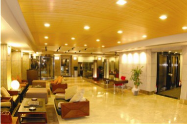 Nippon Hotel Taksim: Lobby