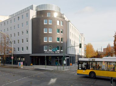 Motel One Berlin-Bellevue: Außenansicht