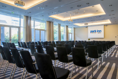 Park Inn by Radisson Linz: vergaderruimte