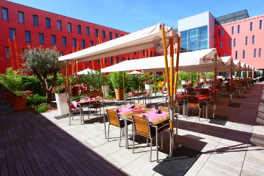 Radisson Blu Hotel Toulouse Airport: Buitenaanzicht