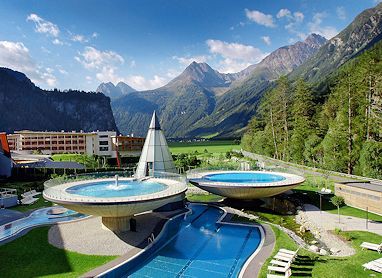 Aqua Dome Tirol Therme: Exterior View