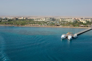 Steigenberger Al Dau Beach Hotel: Außenansicht