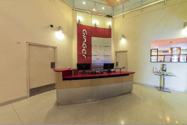 Ginger Hotel Pimpri: Hall