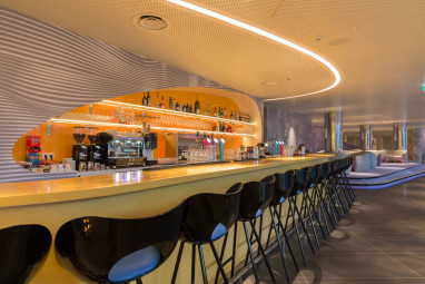 Park Inn by Radisson Amsterdam City West: Bar/Lounge