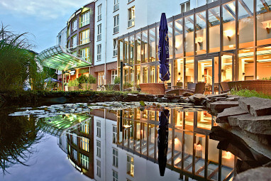 Courtyard by Marriott Dresden: Vista exterior