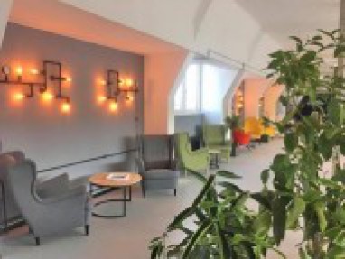 rent24 COWORKING: Tagungsraum