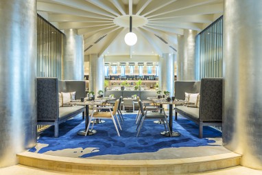 Radisson Blu Hotel Ajman: Restaurant