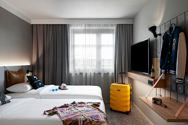 Moxy Hotel Cologne Bonn Airport: Zimmer