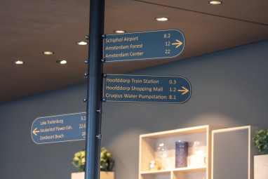 IntercityHotel Amsterdam Airport: Lobby
