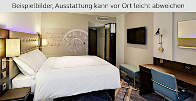 Premier Inn Karlsruhe City Am Wasserturm: Room