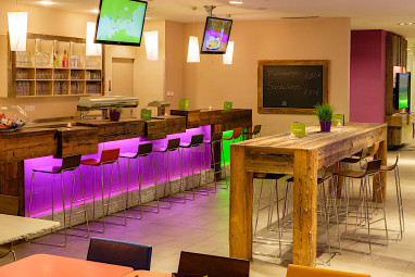 Explorer Hotel Stubaital: Bar/lounge