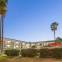 Super 8 by Wyndham Bakersfield/Central