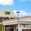 Holiday Inn Express & Suites LAKE ZURICH-BARRINGTON