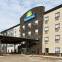 Days Inn by Wyndham Calgary North Balzac